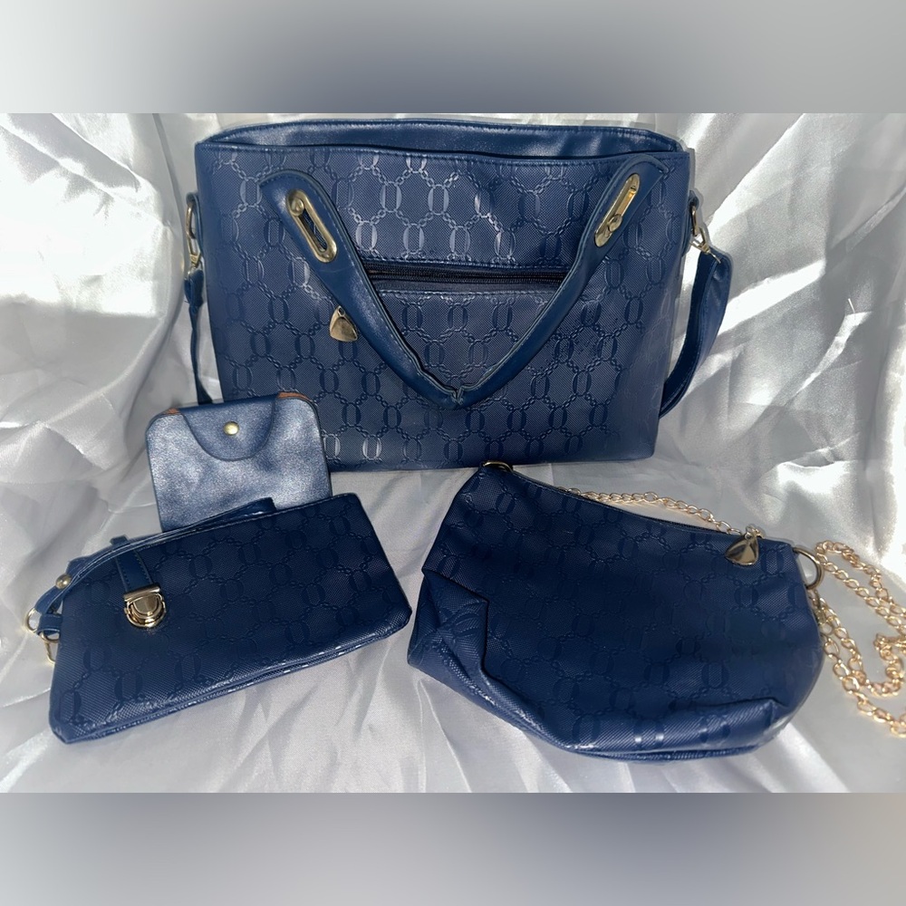 Elegant Blue Handbag Set